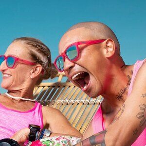 NEW Goodr hot pink sunglasses: Flamingos on a Booze Cruise